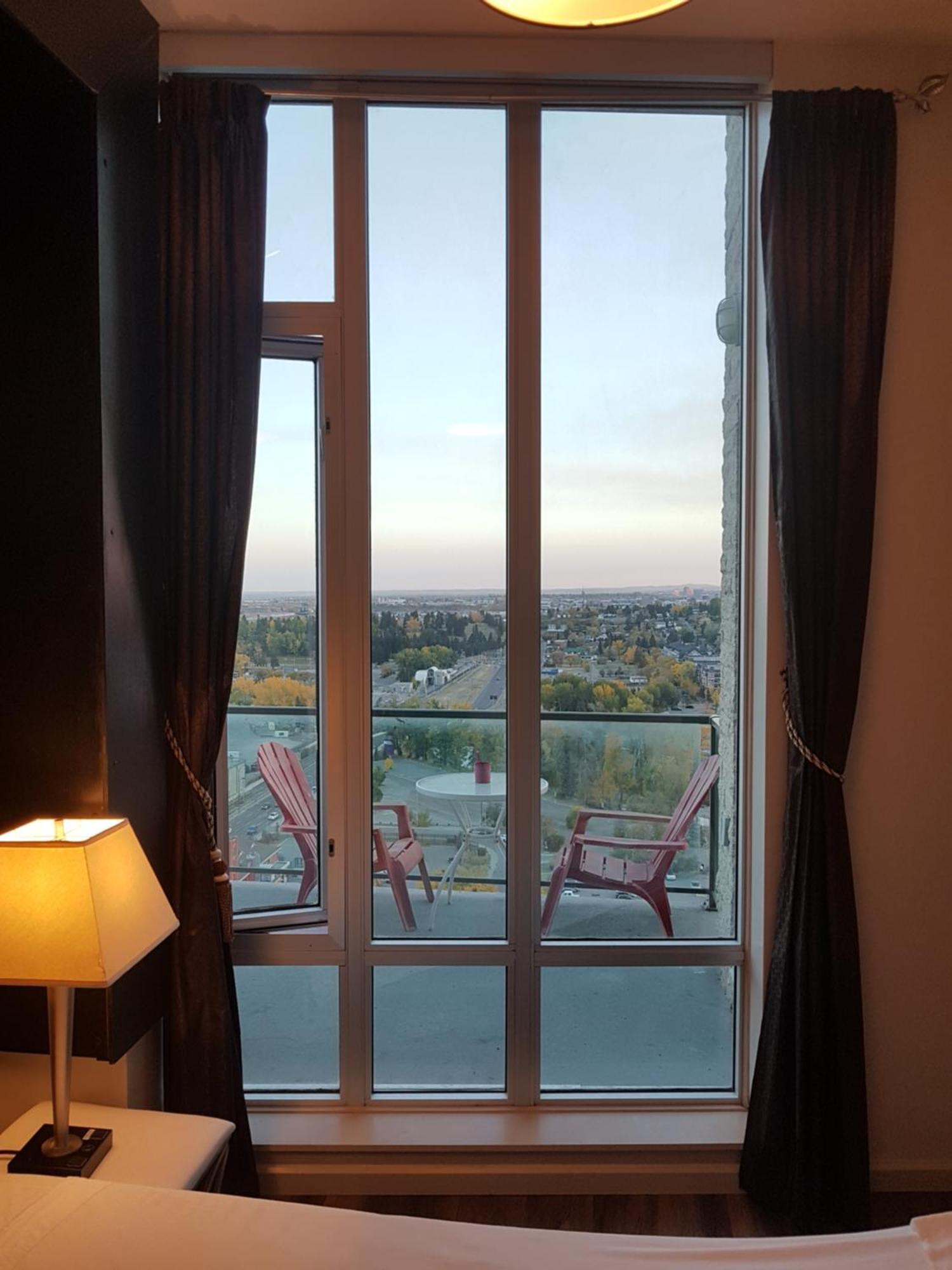Monki Di Executive Suites - Alura YYC Exteriér fotografie