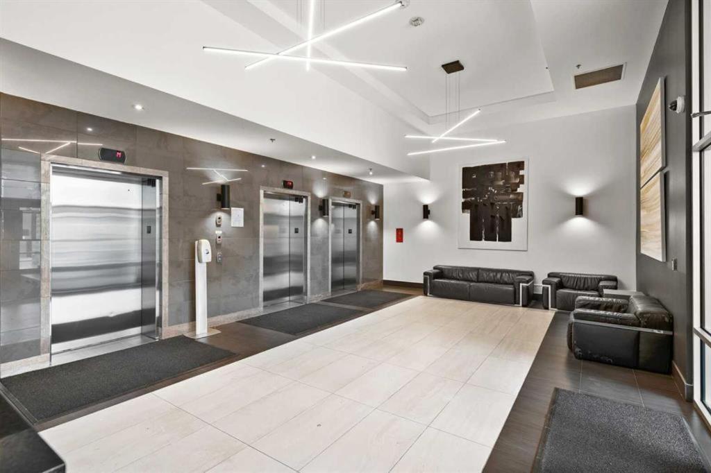 Monki Di Executive Suites - Alura YYC Exteriér fotografie