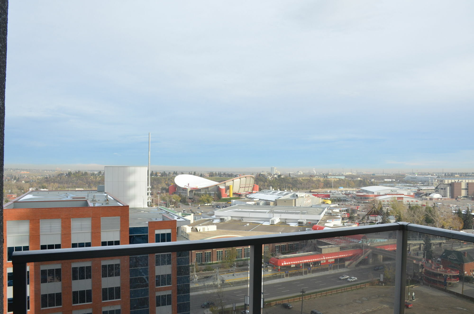 Monki Di Executive Suites - Alura YYC Exteriér fotografie